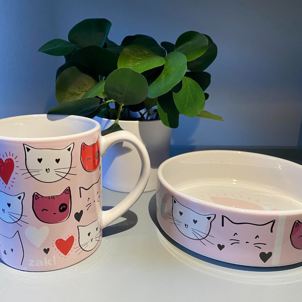Pet Kitty Cat Lover Set 15 oz Mug and 6 in Pet bowl Match set